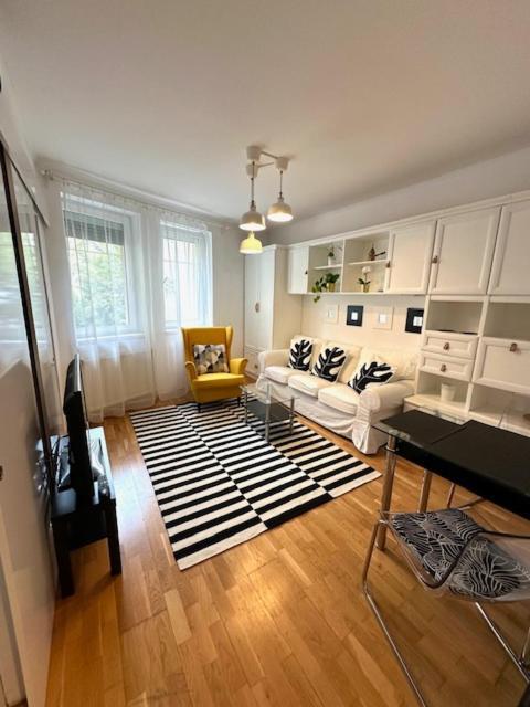 Peony Kaldy Apartman Free Garage Under The House Budapest Exterior photo