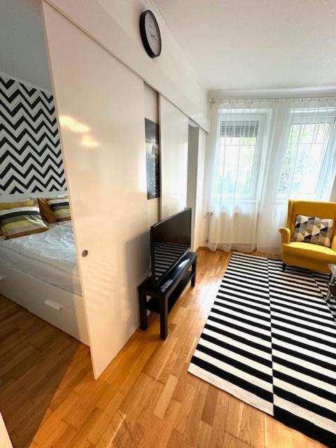 Peony Kaldy Apartman Free Garage Under The House Budapest Exterior photo